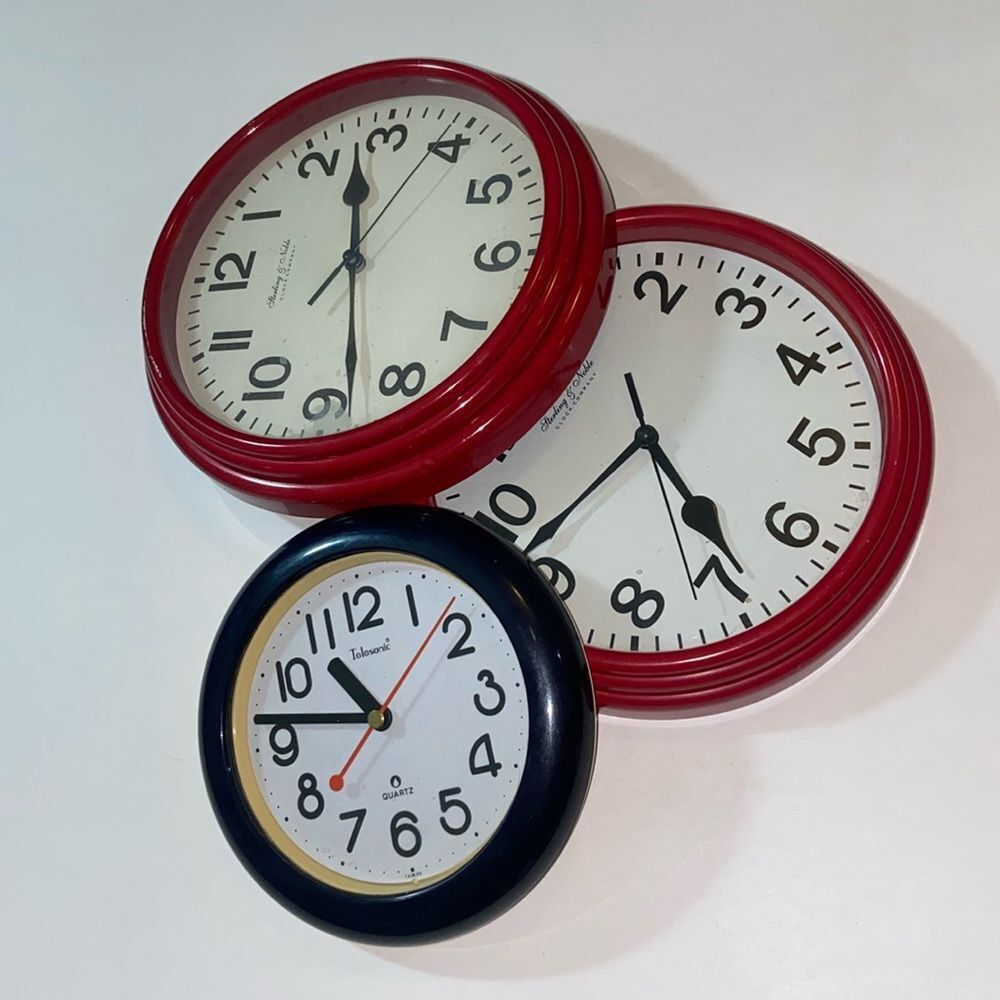 Tolosonic Sterling Noble 3 Clock Company Classic Wall Clocks by Unknown Brand